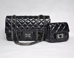 7A Fake Chanel 2.55 Flap Bag Quilted Black Leather with Silver-Gray Meta